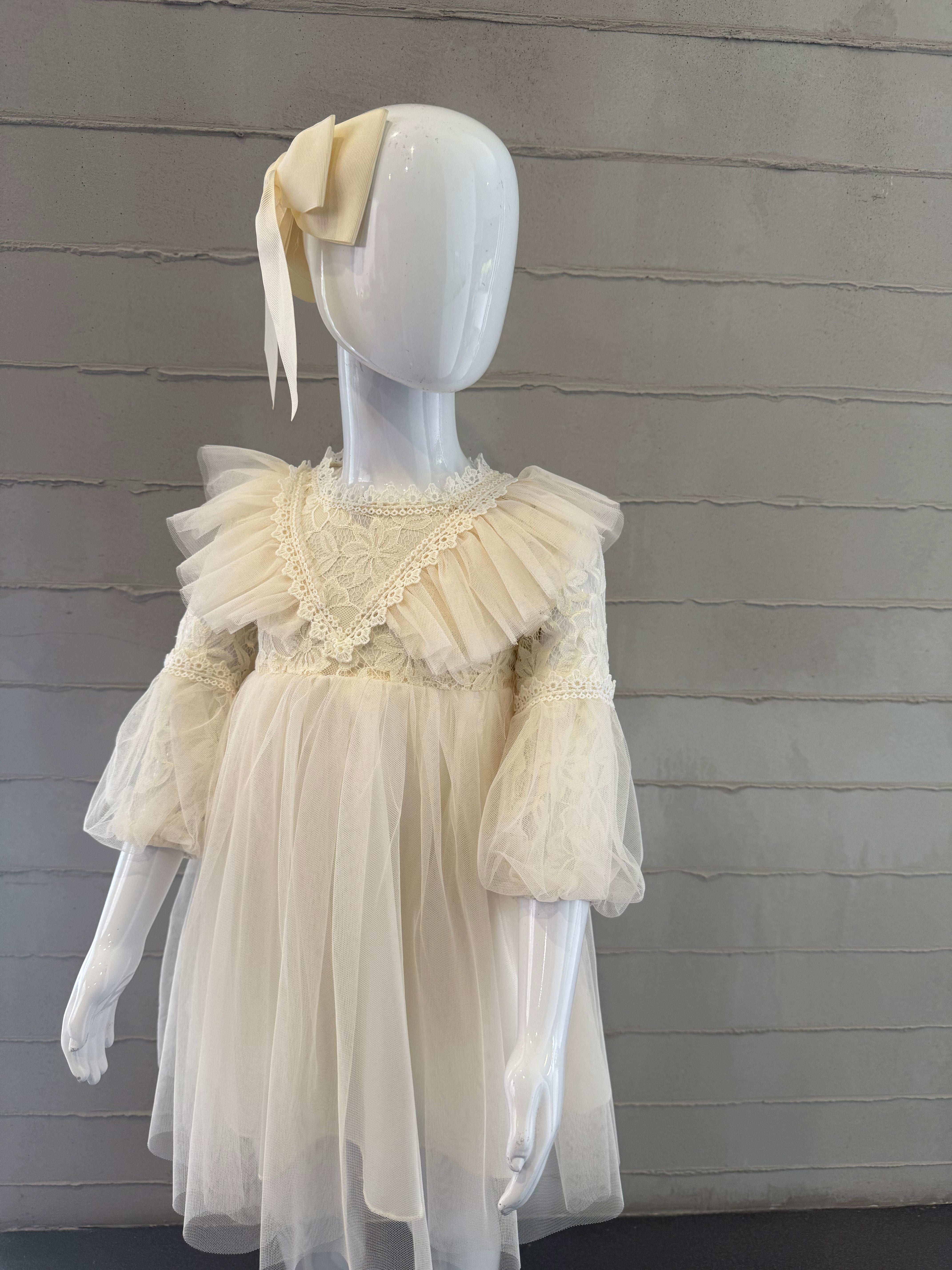 Vestido color hueso de mesh